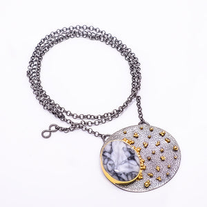 PINOLITH - AUSTRIA  BLACK AND GOLD RHODIUM 925 STERLING SILVER CHAIN PENDANT 18-22" - CP_9434_202_36
