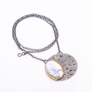 NATURAL WHITE HOWLITE - UNITED STATES BLACK AND GOLD RHODIUM 925 STERLING SILVER CHAIN PENDANT 18-22" - CP_9434_202_48