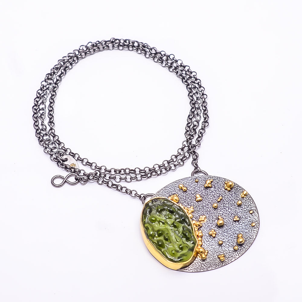 MOLDAVITE - SIMULATED BLACK AND GOLD RHODIUM 925 STERLING SILVER CHAIN PENDANT 18-22" - CP_9434_202_57