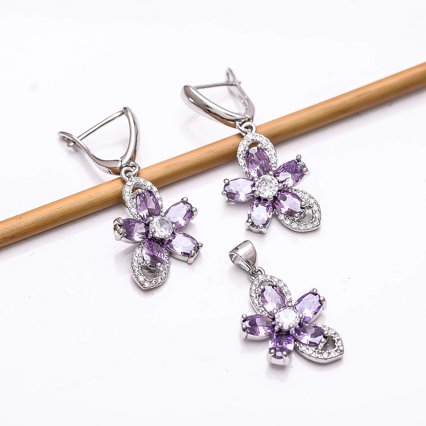 PURPLE AMETHYST - SIMULATED  & CUBIC  ZIRCONIA 925 SILVER PLATINUM PLATED FLOWER PENDANT SET - PENDANT SET_9752_820_3